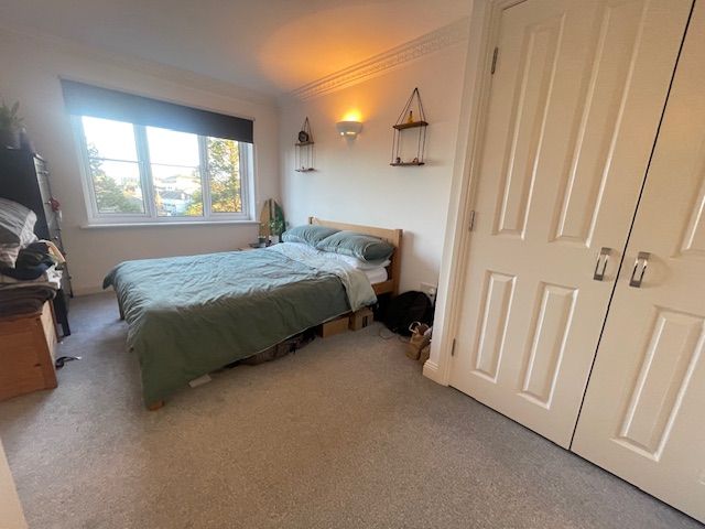 2 bed flat to rent in Norwich Avenue West, Bournemouth BH2, £1,295 pcm
