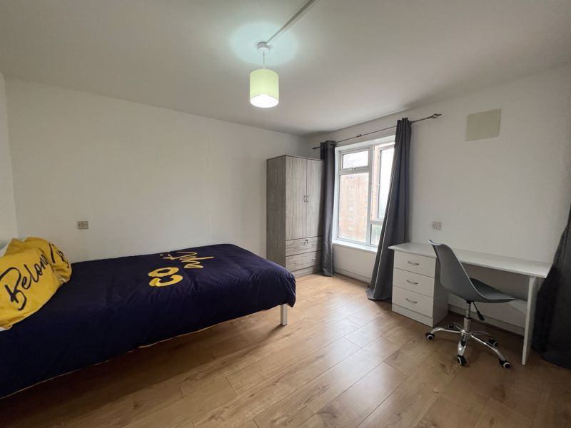3 bed flat to rent in John Street, Brighton BN2, £2,177 pcm