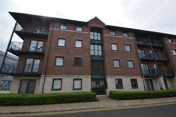 2 bed flat to rent in Waterloo Quay, Liverpool L3, £900 pcm