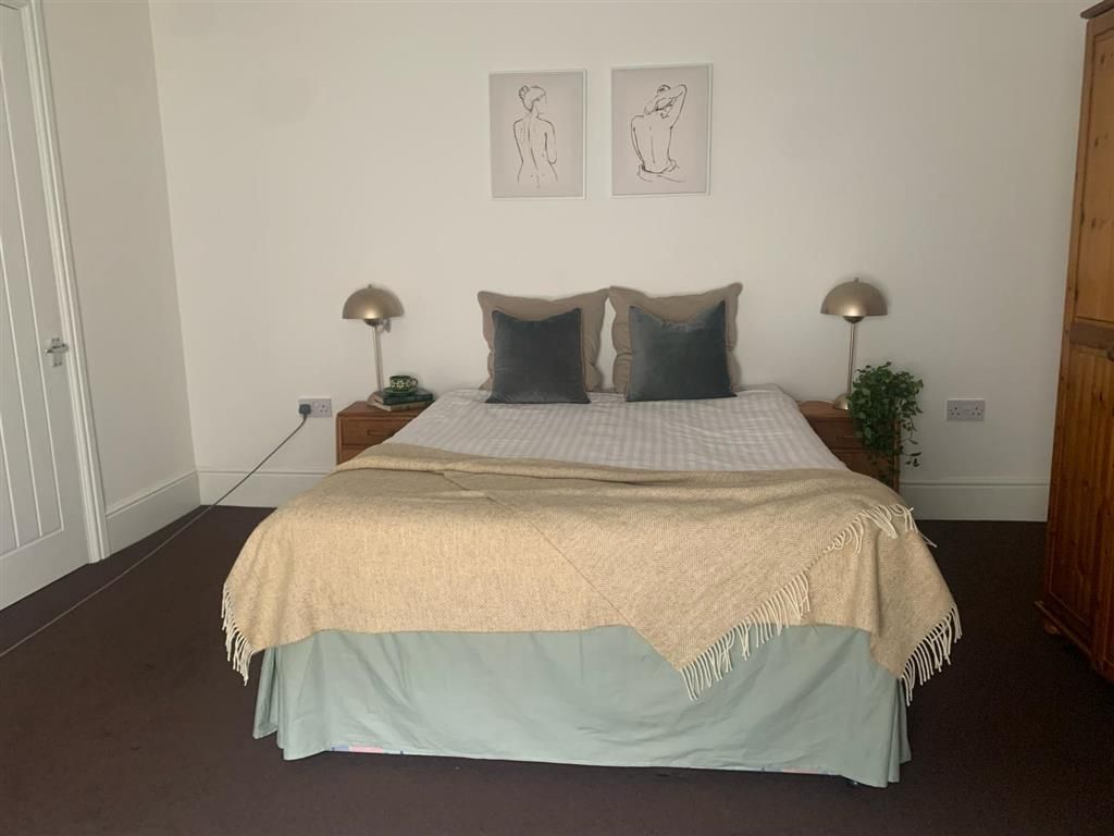 1 bed flat to rent in Buckingham Street, Aylesbury HP20, £1,000 pcm