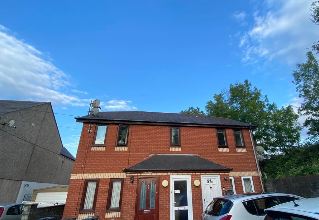 2 bed property to rent in Bassett Street, Canton, Cardiff CF5, £850 pcm
