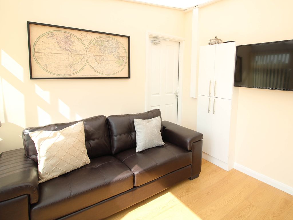 Room to rent in Welfare Road, Woodlands DN6, £498 pcm