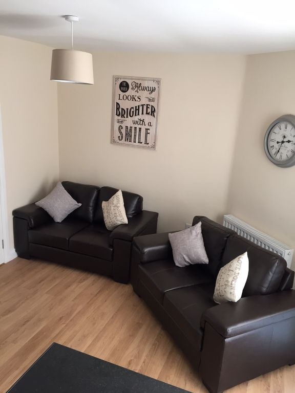Room to rent in Amersall Crescent, Scawthorpe, Doncaster DN5, £455 pcm