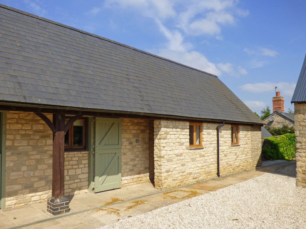 1 bed barn conversion to rent in Marston Hill Farm, Greatworth, Banbury, Oxfordshire OX17, £995 pcm