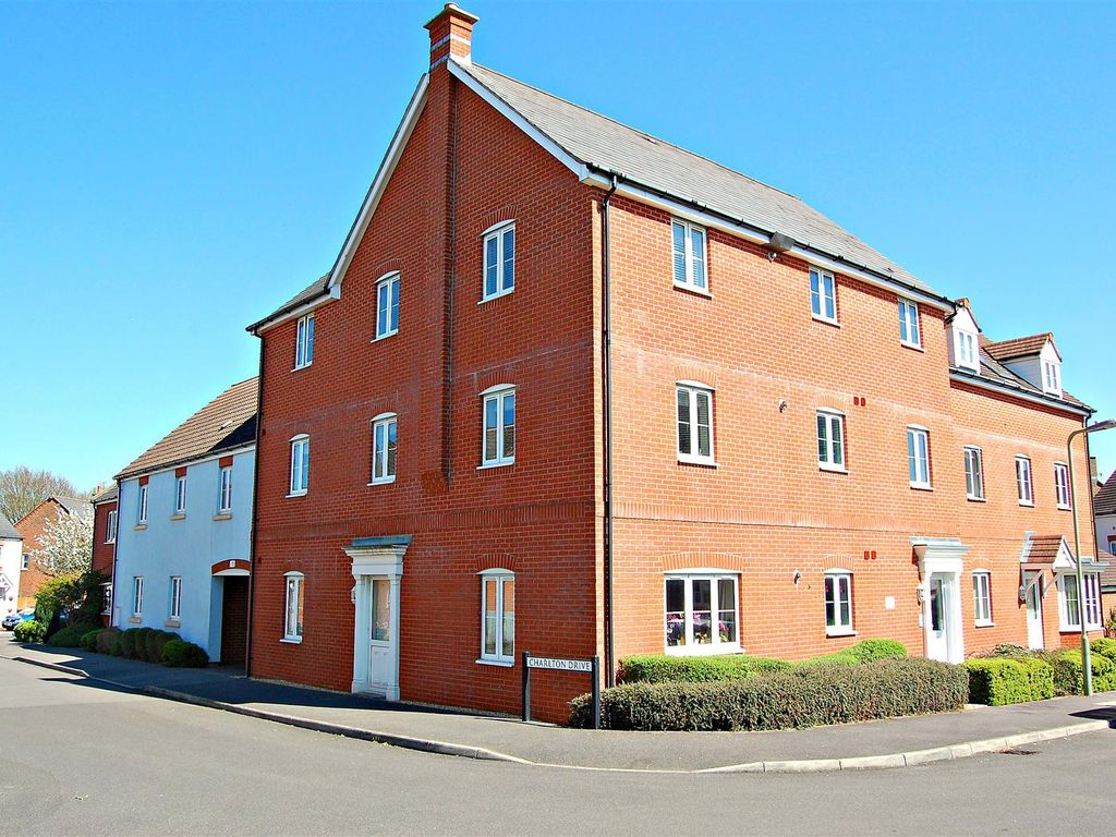2 bed flat to rent in Collingwood Way, Petersfield, Hampshire GU31, £1,050 pcm