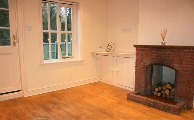 2 bed cottage to rent in Mill Road, Burgh Castle, Great Yarmouth NR31, £850 pcm