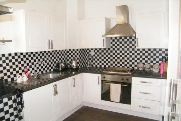 1 bed flat to rent in Stebbings, Basildon SS16, £1,050 pcm