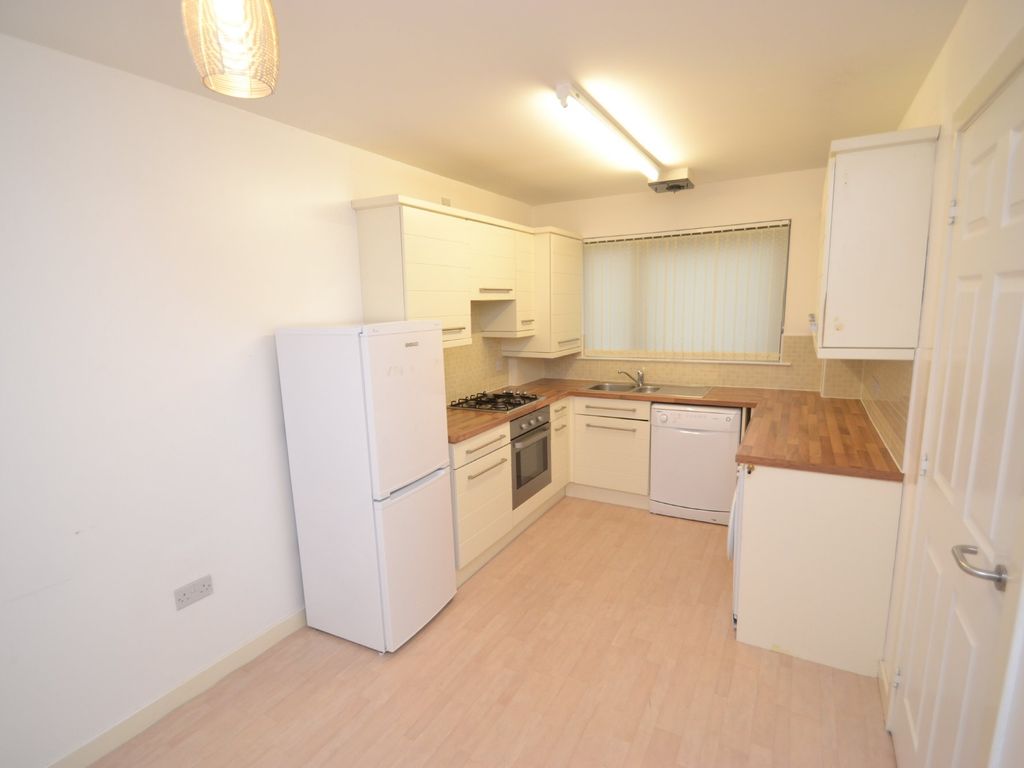 3 bed end terrace house to rent in Weir Street, Stirling FK8, £1,200 pcm