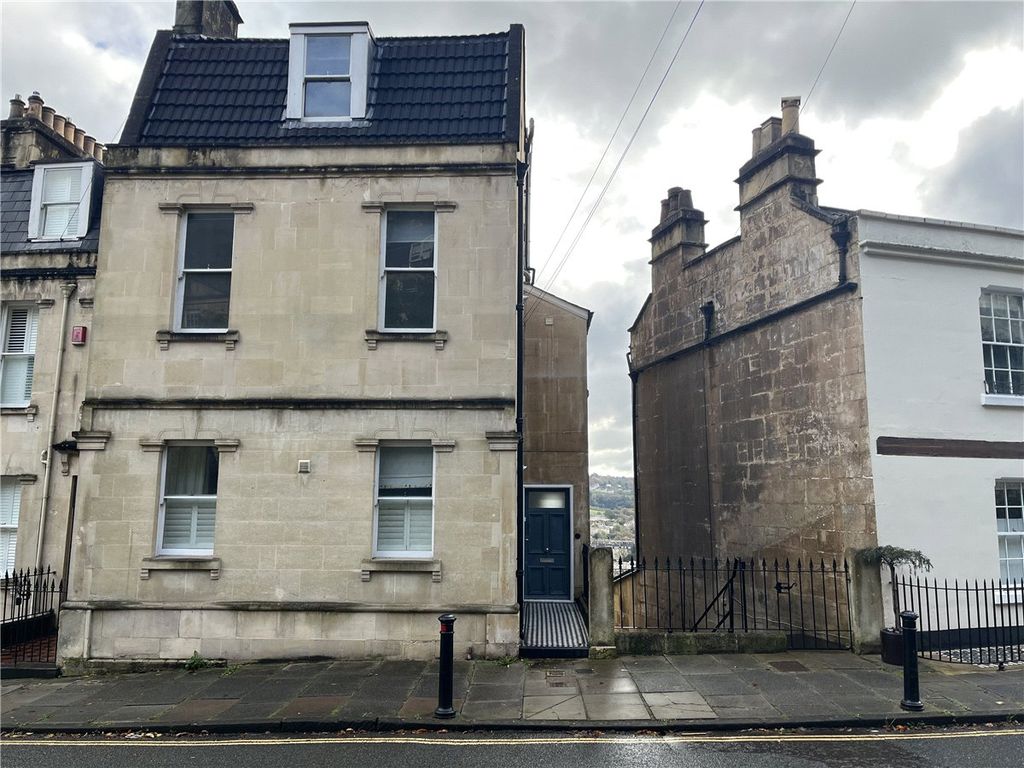 3 bed end terrace house to rent in Lower Camden Place, Bath, Somerset BA1, £1,600 pcm
