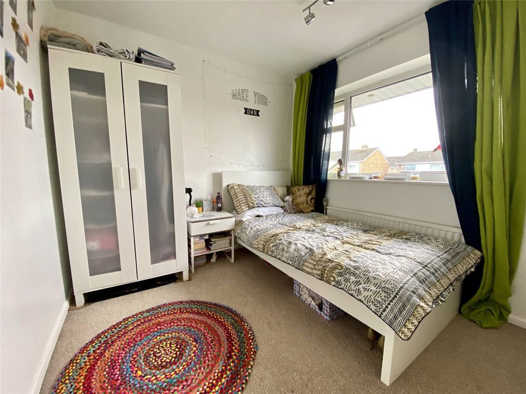 3 bed semi-detached house to rent in Wedderburn Close, Winnersh, Wokingham, Berkshire RG41, £1,600 pcm