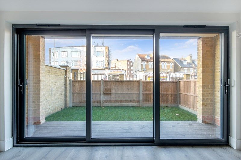 3 bed flat for sale in Daisy Court, 6 Brownlow Road, London N11, £575,000