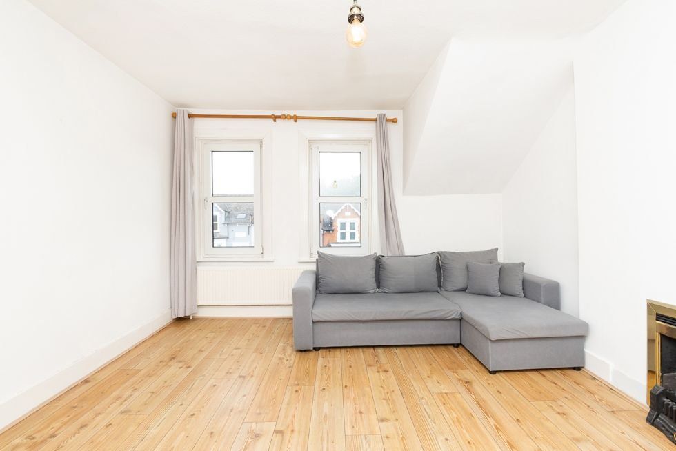 1 bed flat to rent in Church Lane, London N8, £1,517 pcm