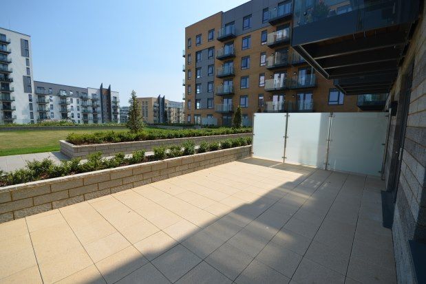 1 bed flat to rent in Peninsula Quay, Gillingham ME7, £1,150 pcm