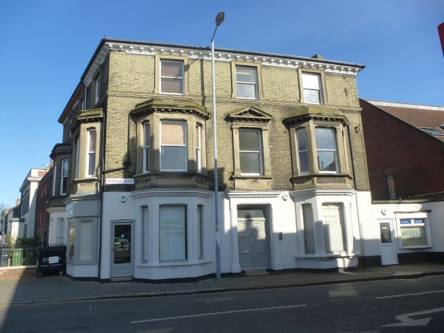 4 bed shared accommodation to rent in London Road, King