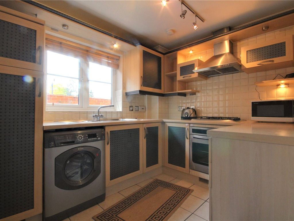 2 bed flat for sale in Castle Gate, 114 Castle Street, Reading, Berkshire RG1, £260,000