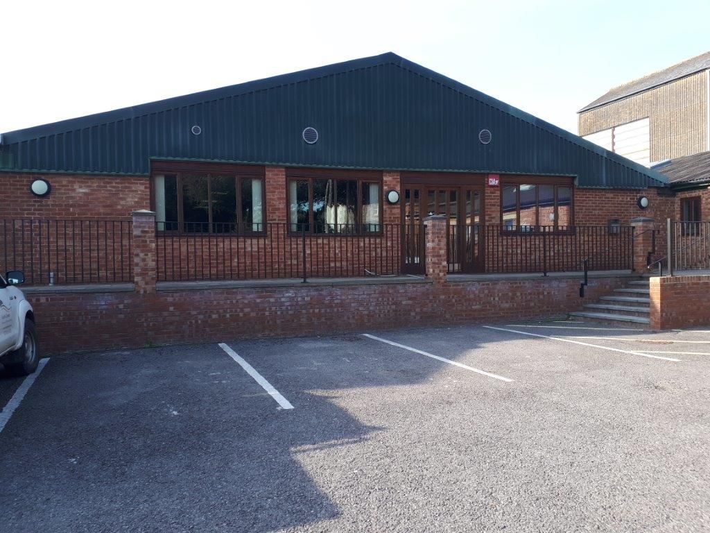 Office to let in Droxford, Southampton SO32, £20,000 pa
