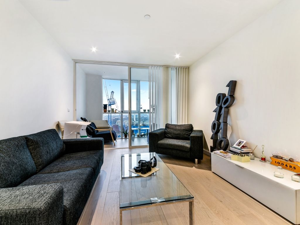 New home, 1 bed flat for sale in Sky Gardens, Wandsworth Road, Vauxhall SW8, £560,000
