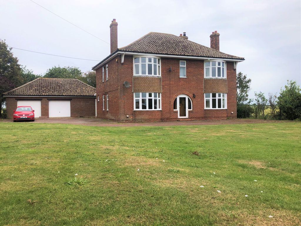 4 bed detached house to rent in Stoke Road, Wereham, Norfolk PE33, £1,500 pcm