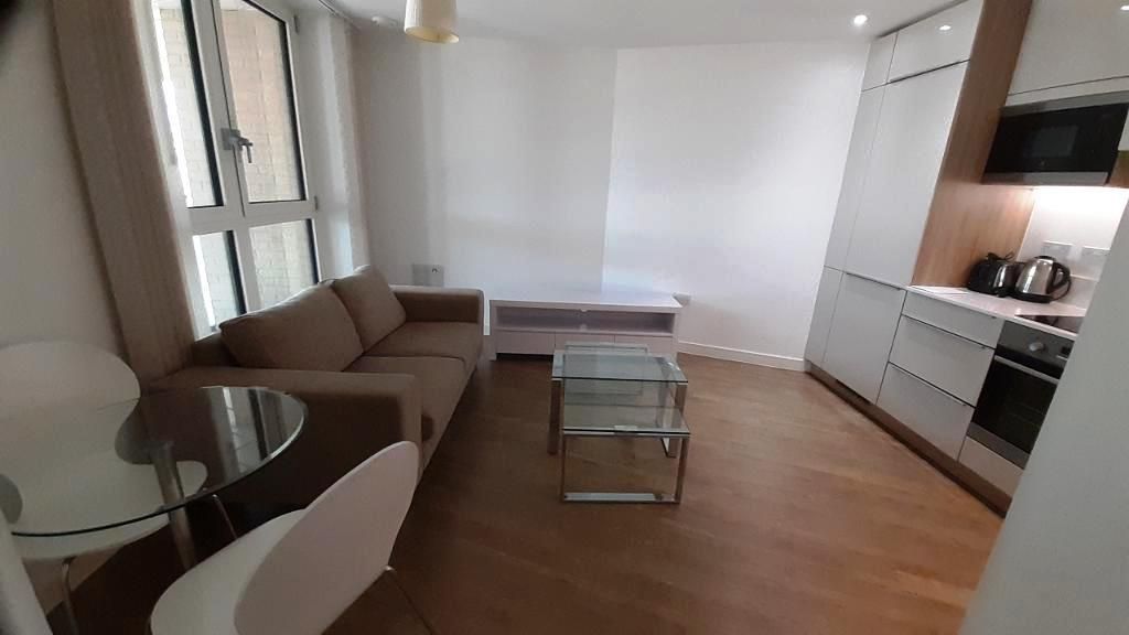 1 bed flat for sale in Ossel House, Cable Walk, Enderby Wharf, London SE10, £365,000