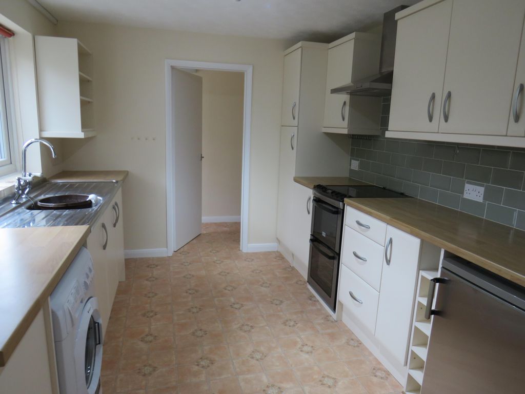 3 bed detached house to rent in Windsor Street, Downham Market PE38, £900 pcm