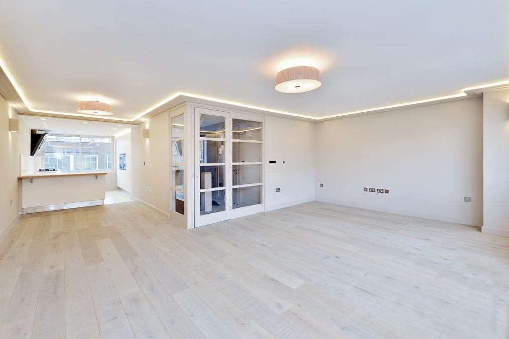 4 bed flat for sale in George Street, London W1U, £1,950,000