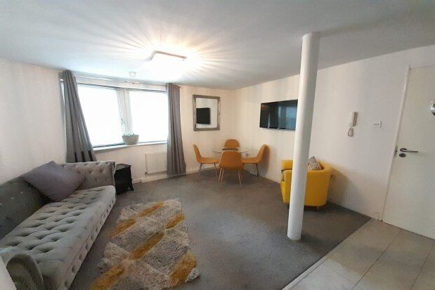 1 bed flat to rent in 4 Royal Quay, Liverpool L3, £800 pcm