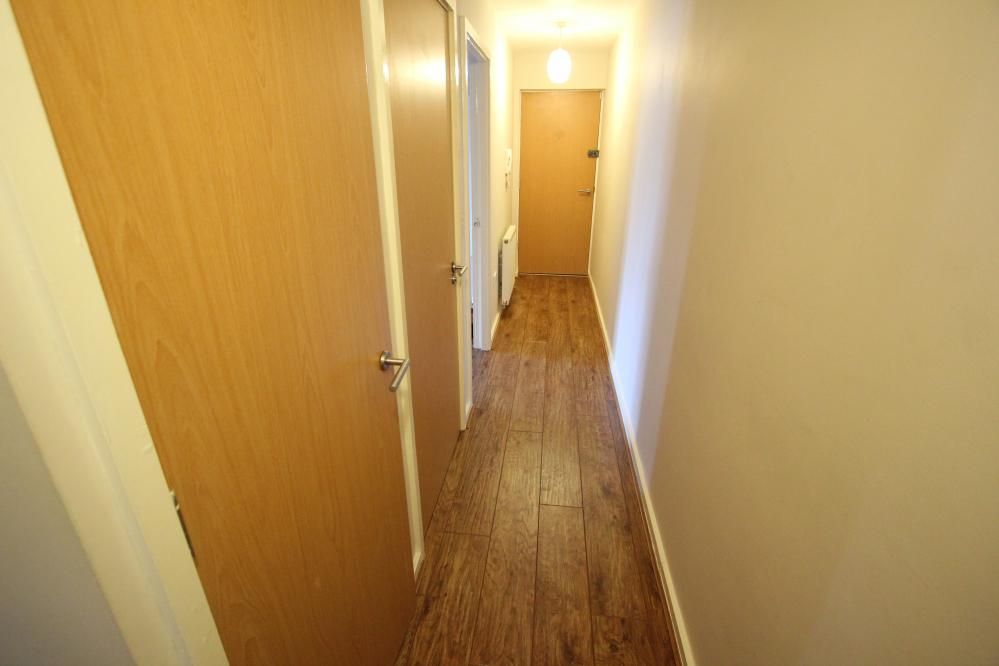 2 bed flat to rent in Valley Grove, Lundwood, Barnsley S71, £650 pcm