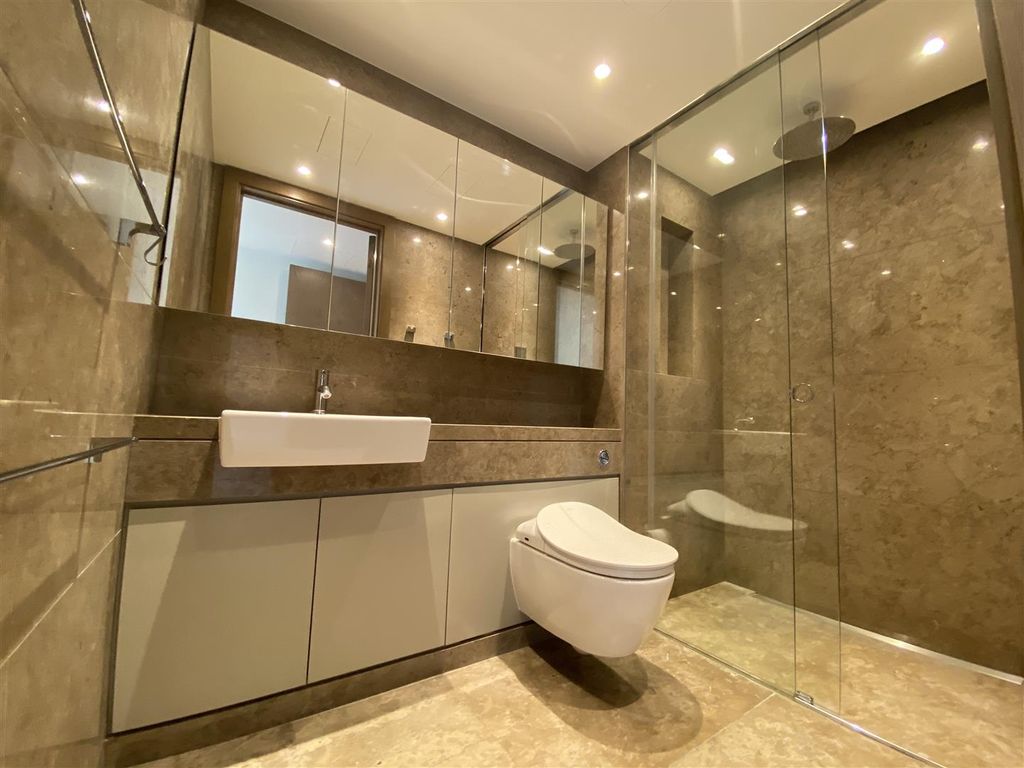 3 bed flat for sale in Parr's Way, London W6, £4,300,000
