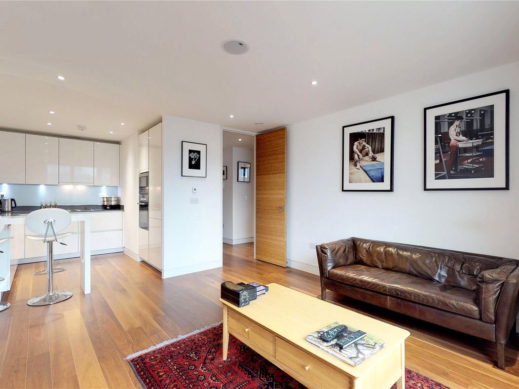 2 bed flat to rent in Leonard Street, Shoreditch, London EC2A, £3,250 pcm