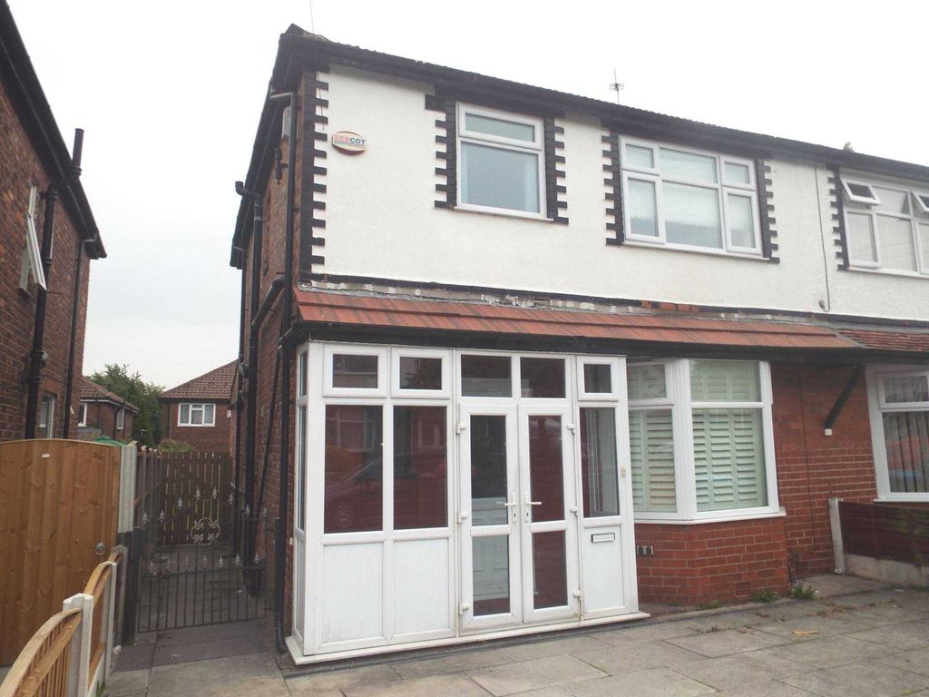 3 bed semi-detached house to rent in Cedric Road, Crumpsall M8, £1,200 pcm