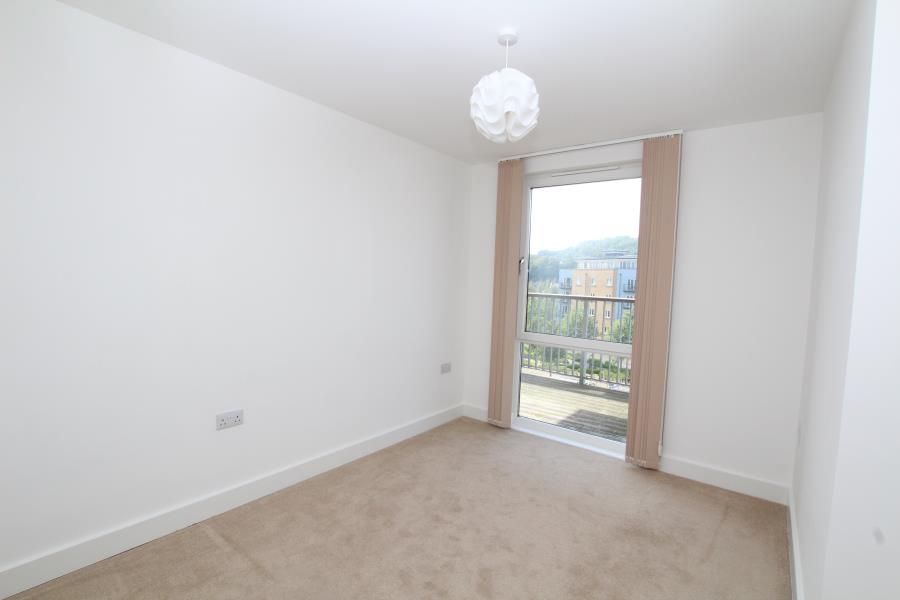 2 bed flat to rent in Newfoundland Way, Portishead, Bristol BS20, £1,295 pcm