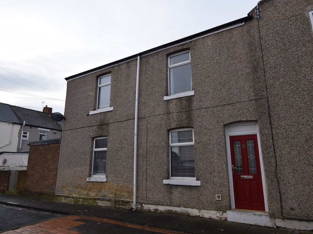2 bed terraced house to rent in Robert Street, Spennymoor DL16, £425 pcm
