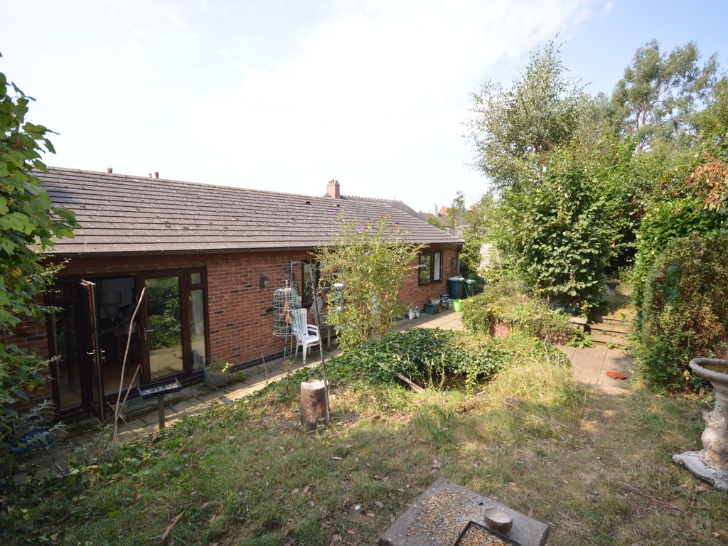 3 bed bungalow for sale in Main Street, Overseal, Swadlincote, Derbyshire DE12, £385,000
