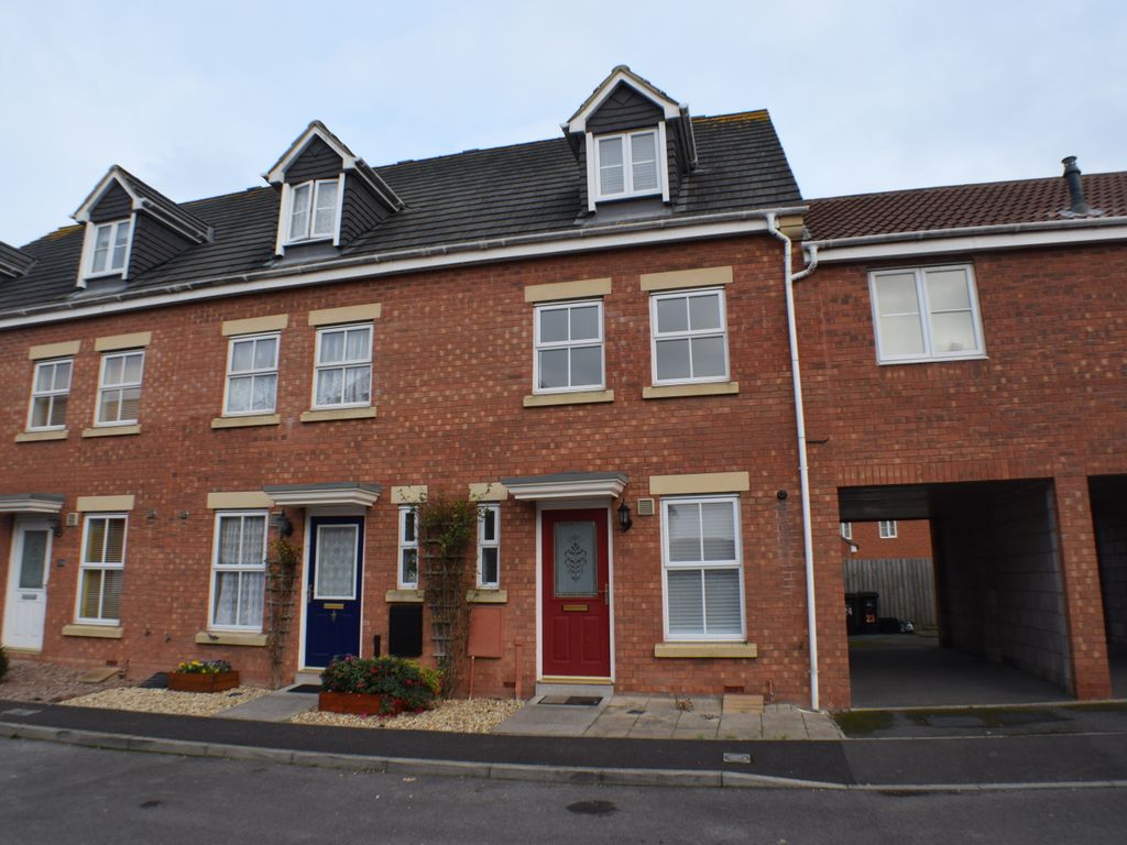 3 bed town house to rent in Lords Way, Bridgwater TA6, £1,200 pcm