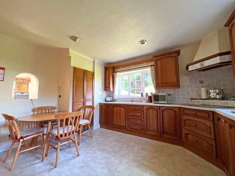 3 bed detached house for sale in Seafield Road, Sidmouth EX10, £850,000