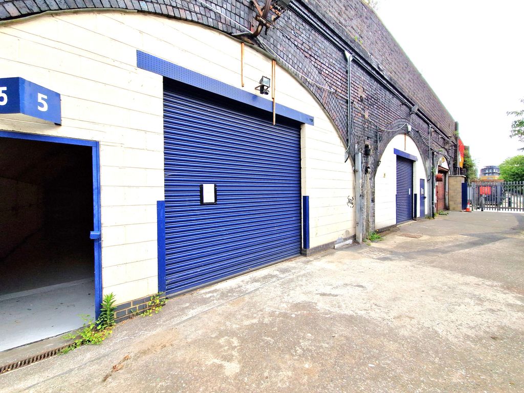 Industrial to let in Arches 5A & 6A, Tapp Street, Bethnal Green, Tower Hamlets, London E1, £60,000 pa