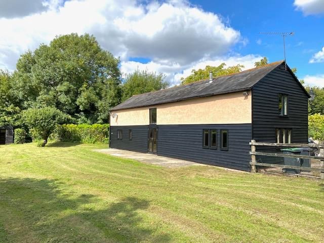 2 bed barn conversion to rent in Thaxted Road, Wimbish, Saffron Walden CB10, £1,395 pcm