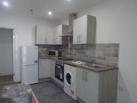 2 bed flat to rent in Lee Street, Leicester LE1, £925 pcm