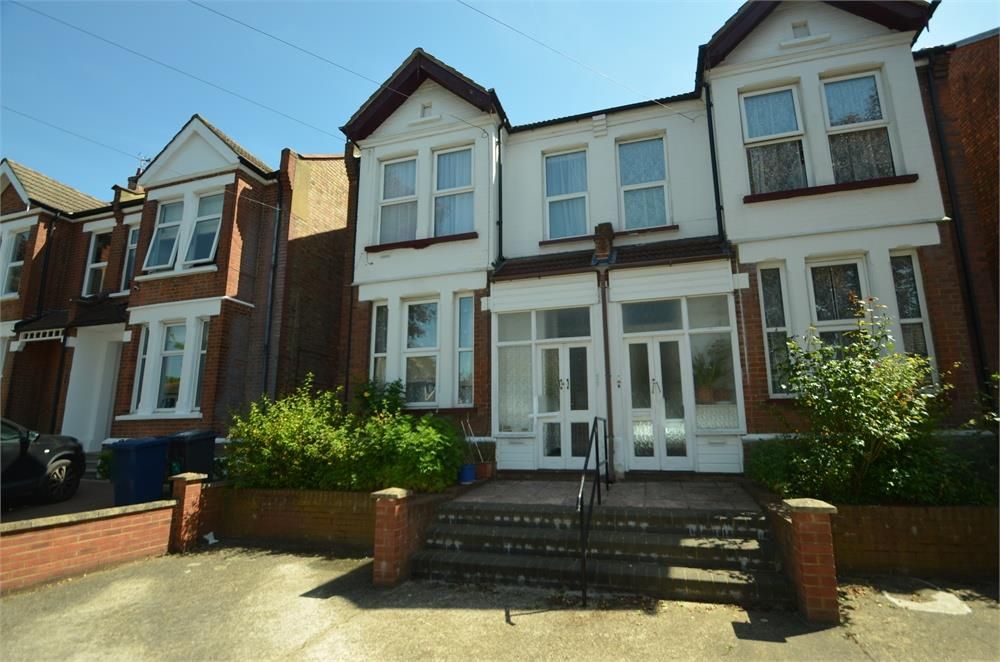 1 bed flat to rent in Byron Road, Mill Hill NW7, £1,450 pcm