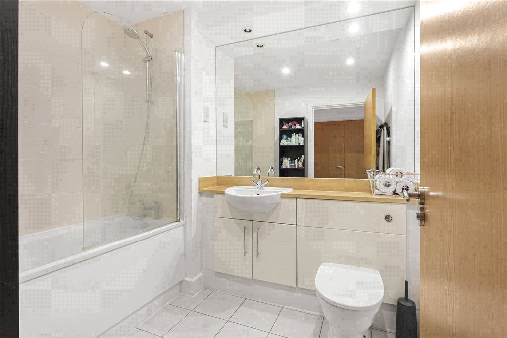 3 bed flat for sale in Dalston Square, London E8, £875,000