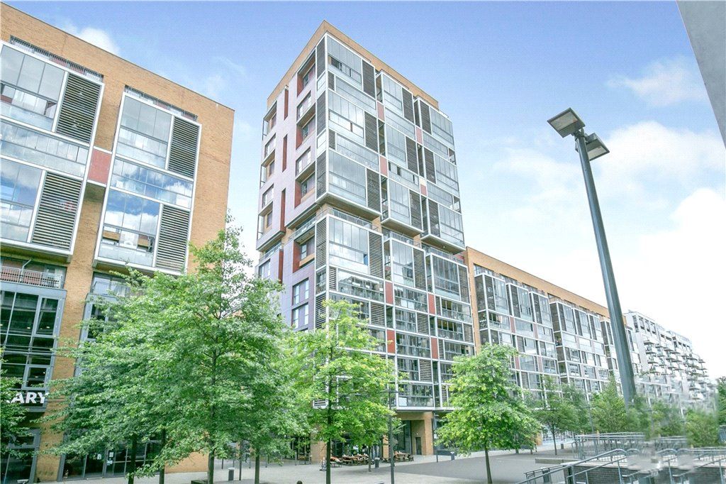 3 bed flat for sale in Dalston Square, London E8, £875,000