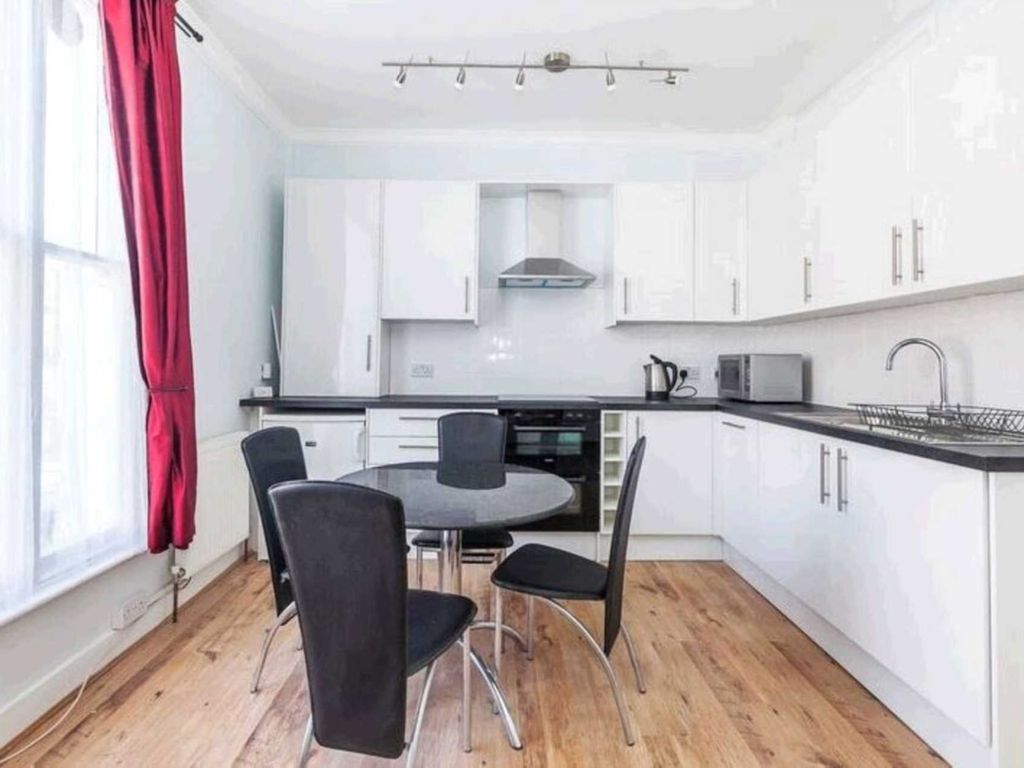 1 bed flat to rent in Westbourne Road, Barnsbury. N1 N7, £1,850 pcm
