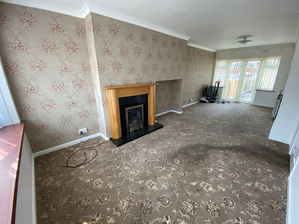 3 bed semi-detached house to rent in Thorns Road, Quarry Bank, Brierley Hill DY5, £1,000 pcm
