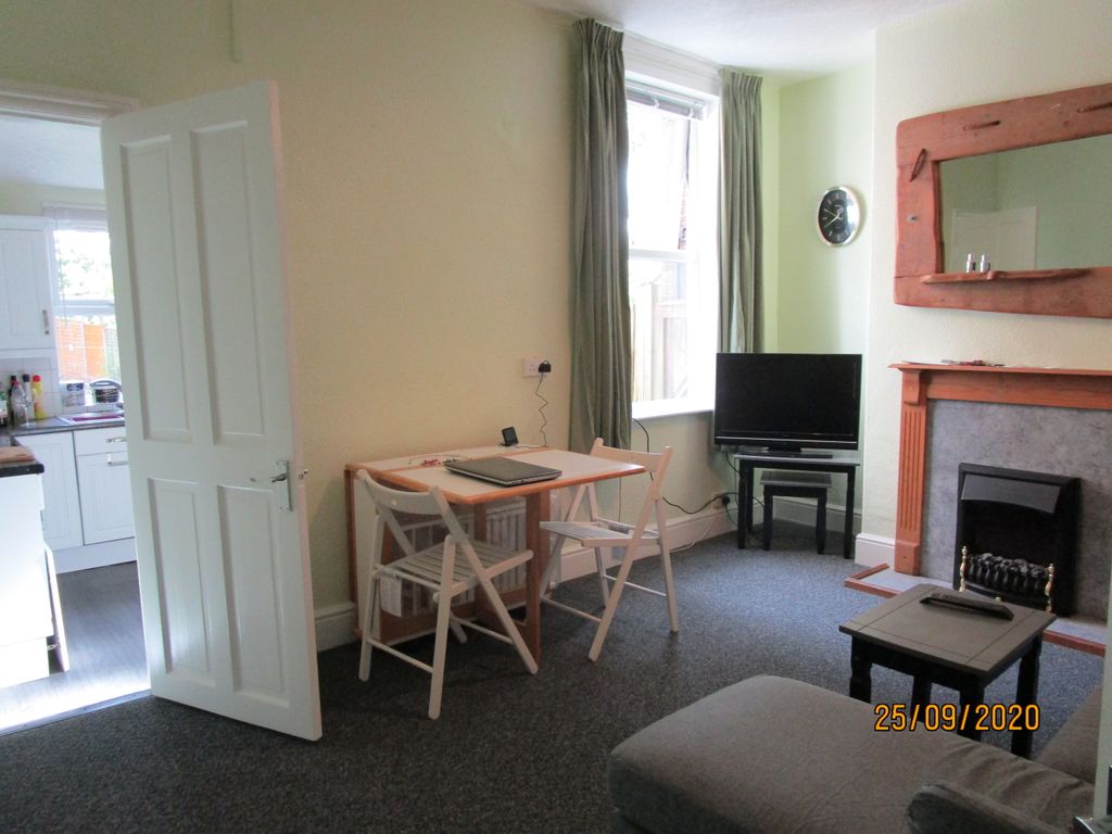 Room to rent in Cobden Street, Derby DE22, £403 pcm