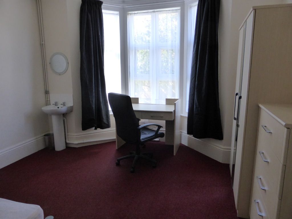 Room to rent in New Town Road, Colchester CO1, £400 pcm