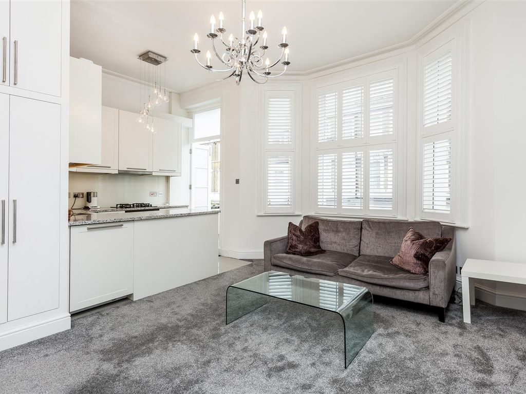 1 bed flat to rent in Comeragh Road, West Kensington, West Kensington W14, £1,863 pcm