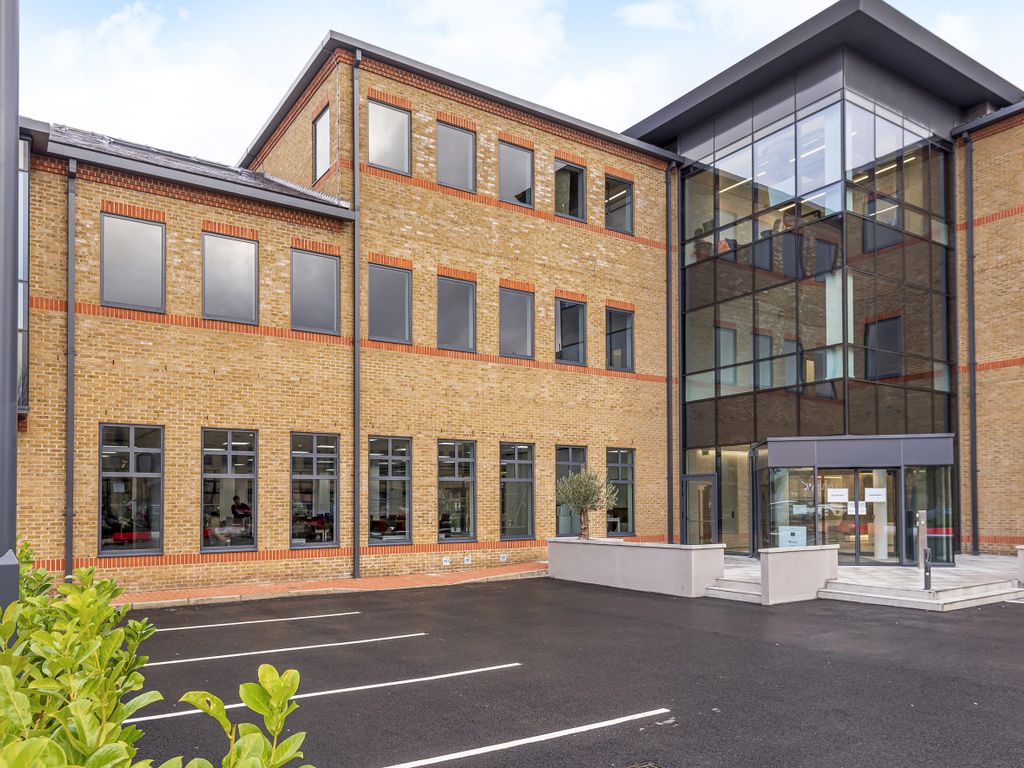 Office to let in Waterfront, Waterside Park, Kingsbury Crescent, Staines-Upon-Thames TW18, £94,255 pa