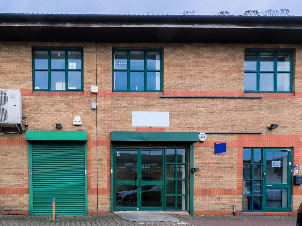 Warehouse to let in Iron Bridge Close, Central Business Centre, North West London NW10, £22,889 pa
