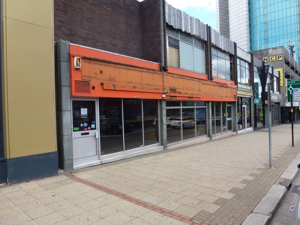 Retail premises to let in Suffolk Street Queensway, Birmingham B1, £50,004 pa