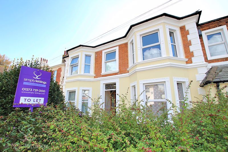 1 bed flat to rent in Winchester Road, Worthing BN11, £995 pcm